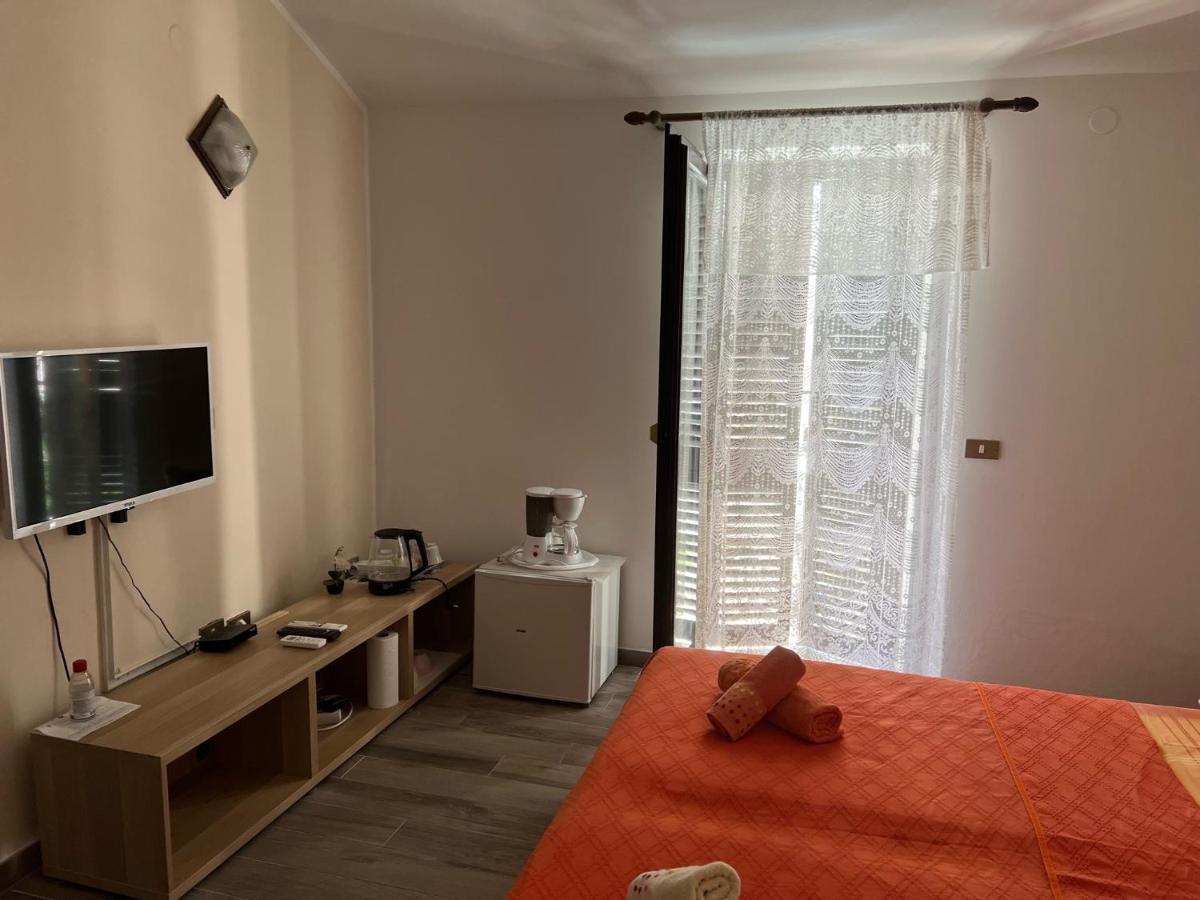 Draga Rooms Njivice Exterior foto